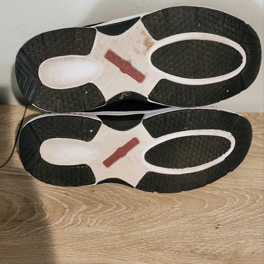 Orthofeet shoes - Picture 3 of 5